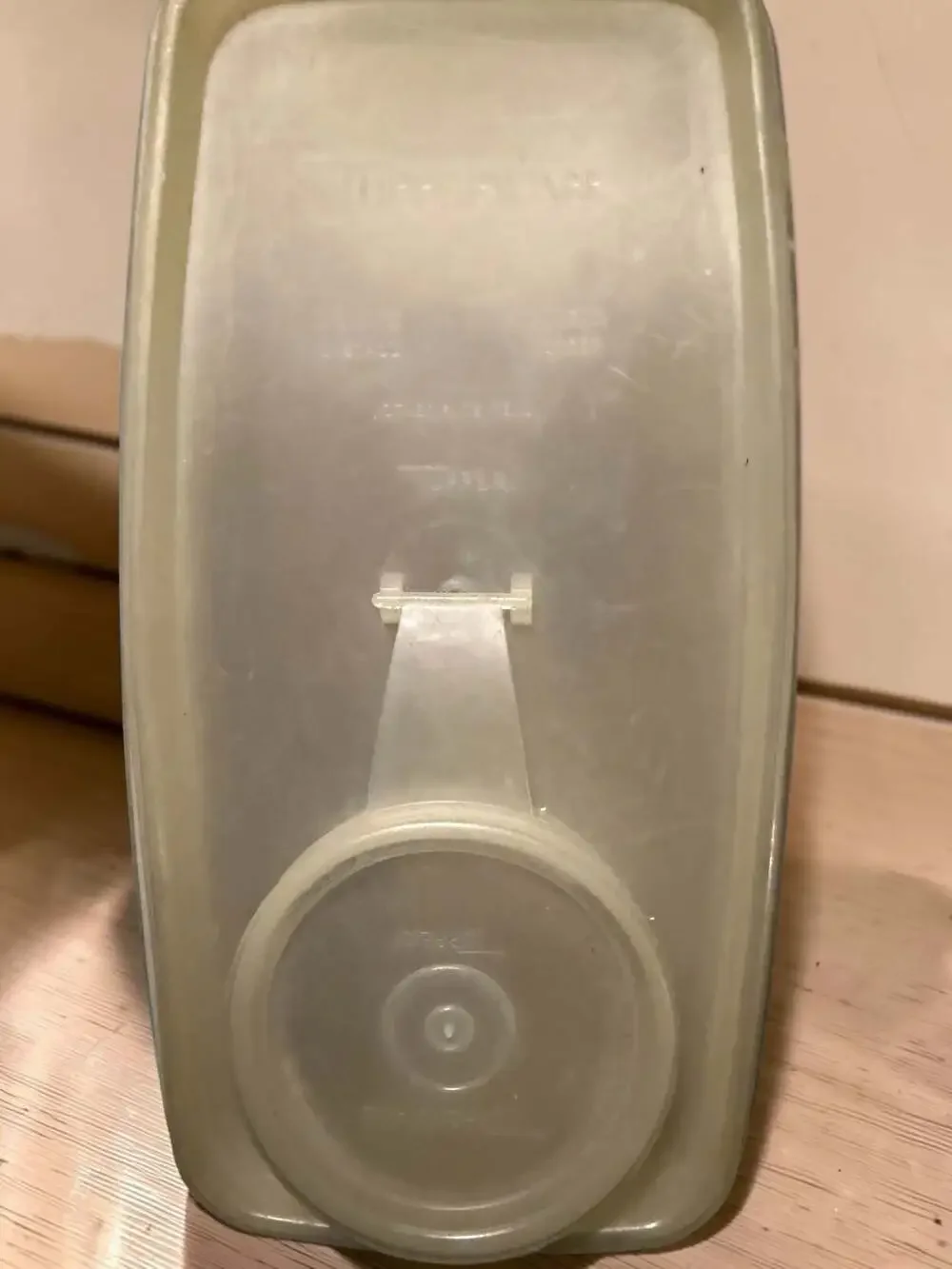 Tupperware vintage pour